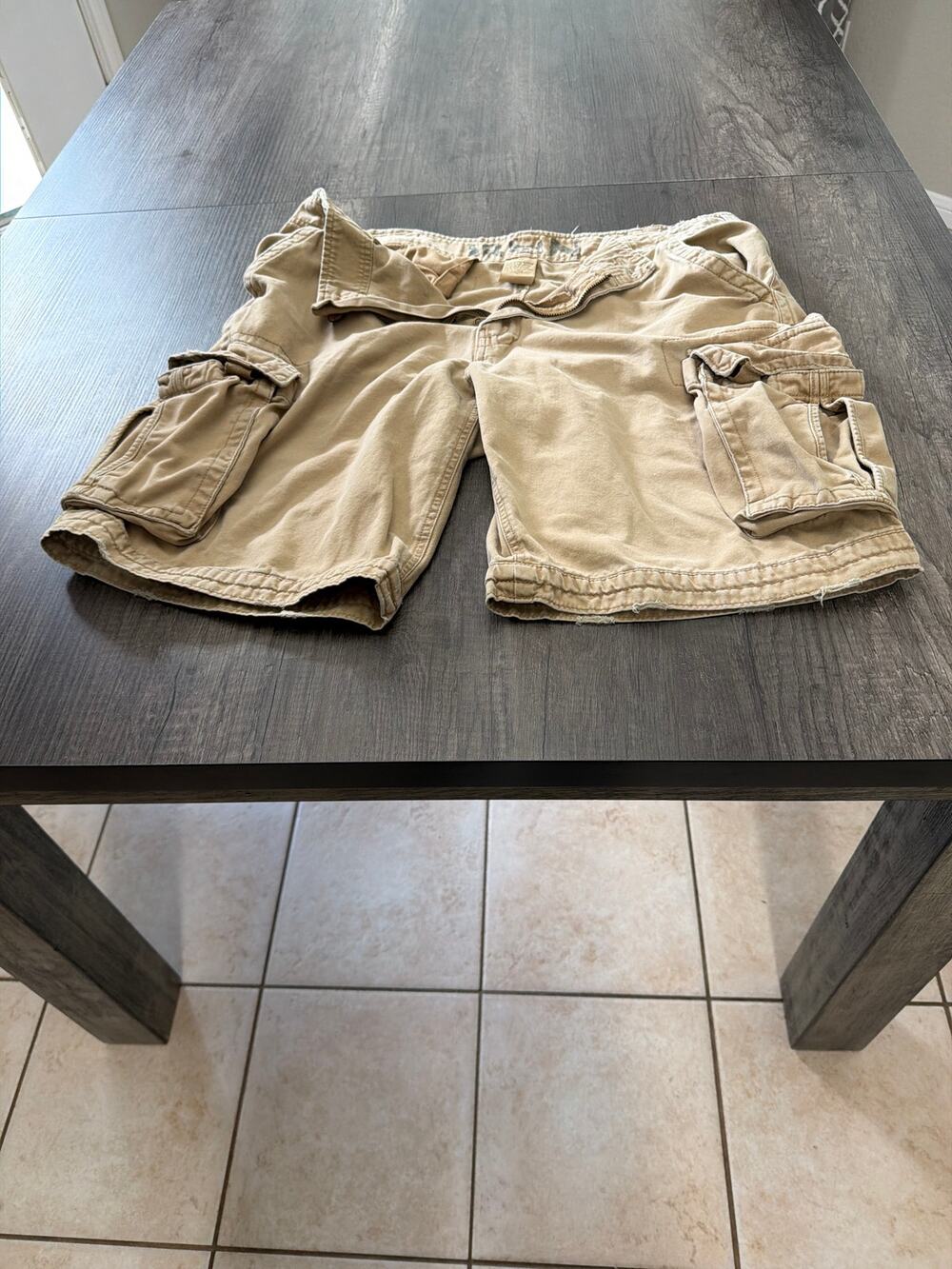 Men’s IRON cargo shorts size 36